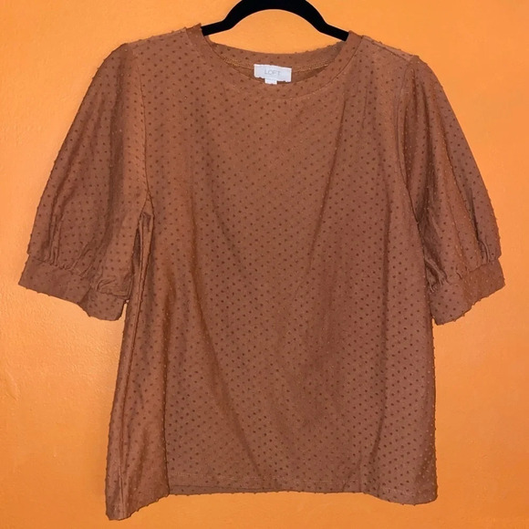 NWOT LOFT Outlet Clip Dot Puff Sleeve Top - Picture 1 of 4